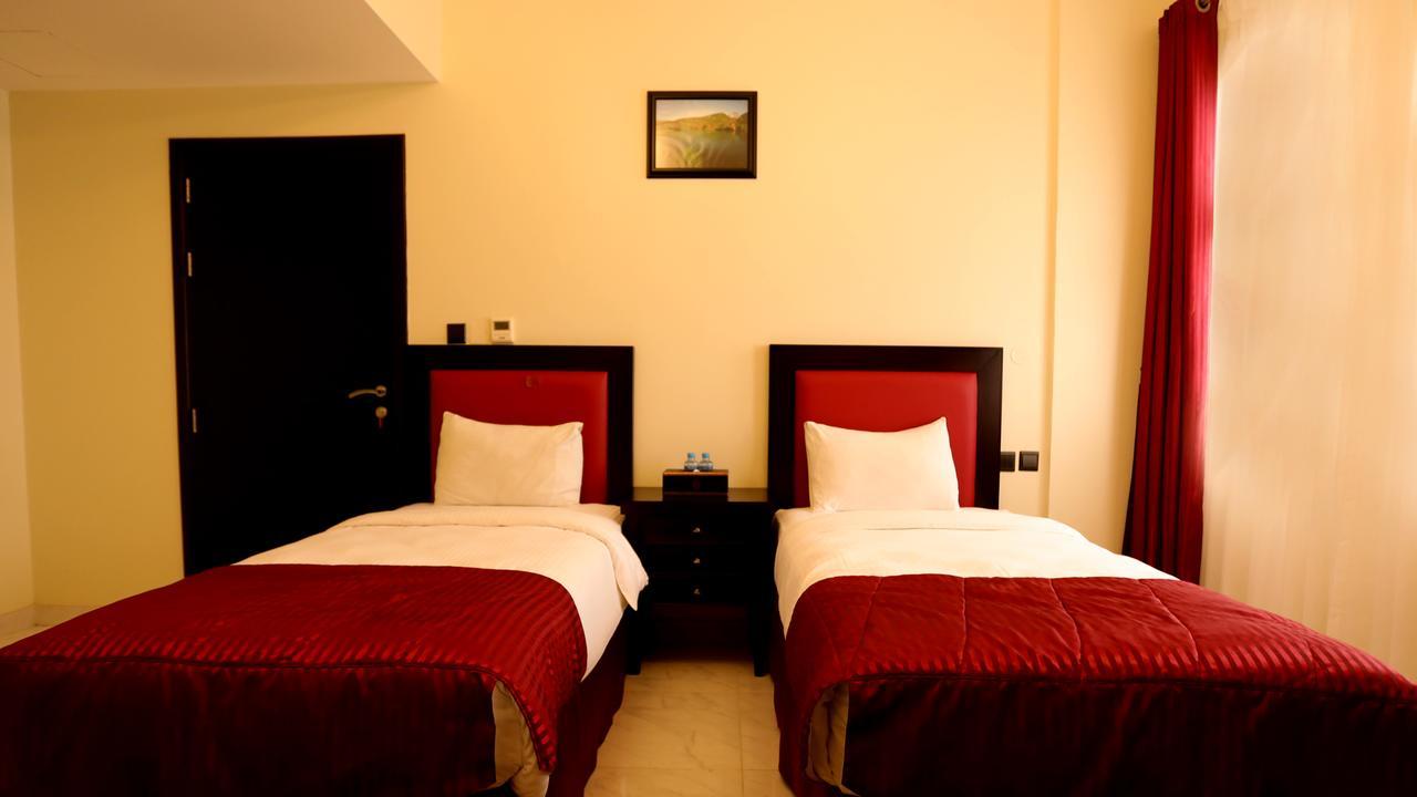 Remas Hotel Suites - Al Khoudh, Seeb, Muscat Zewnętrze zdjęcie