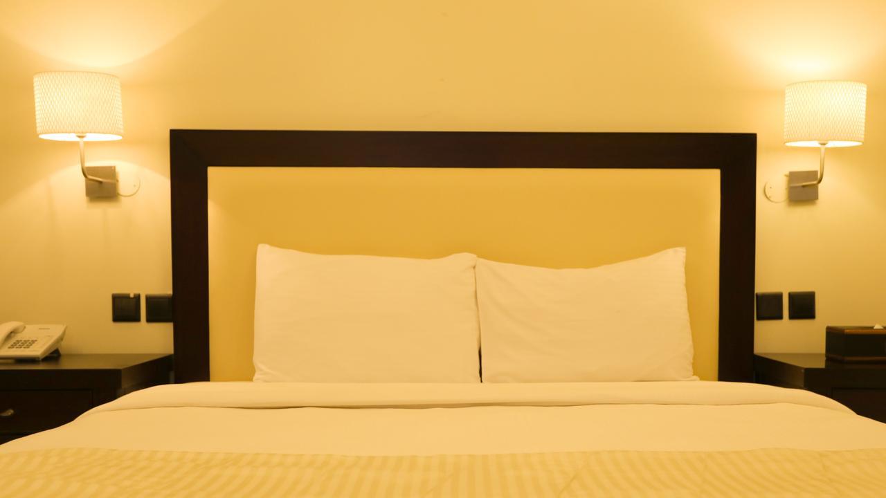 Remas Hotel Suites - Al Khoudh, Seeb, Muscat Zewnętrze zdjęcie
